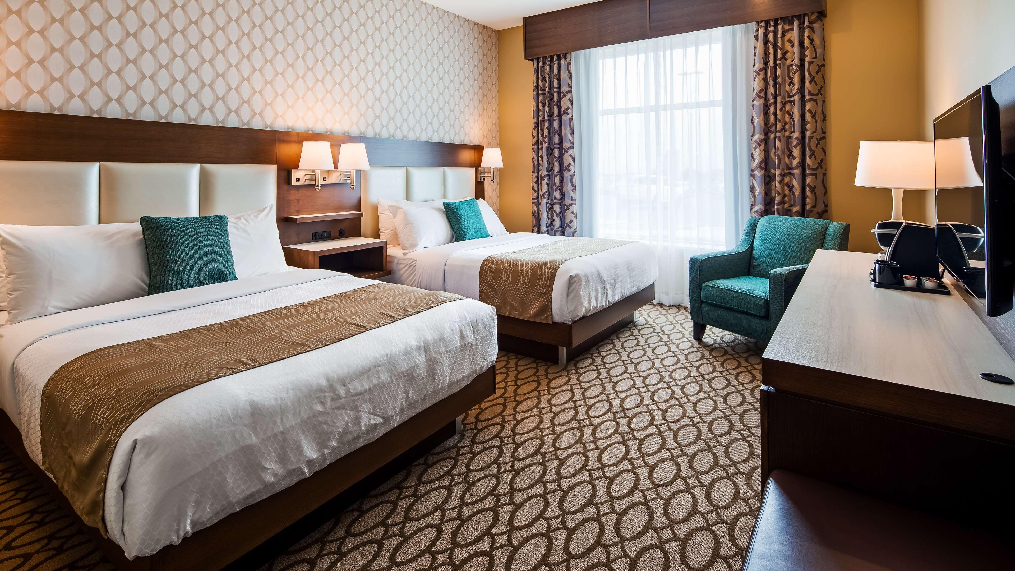 เบสต์ เวสเทิร์น พลัส เซนต์จอห์นแอร์พอร์ต โฮเต็ล แอนด์ สวีท Hotel ภายนอก รูปภาพ