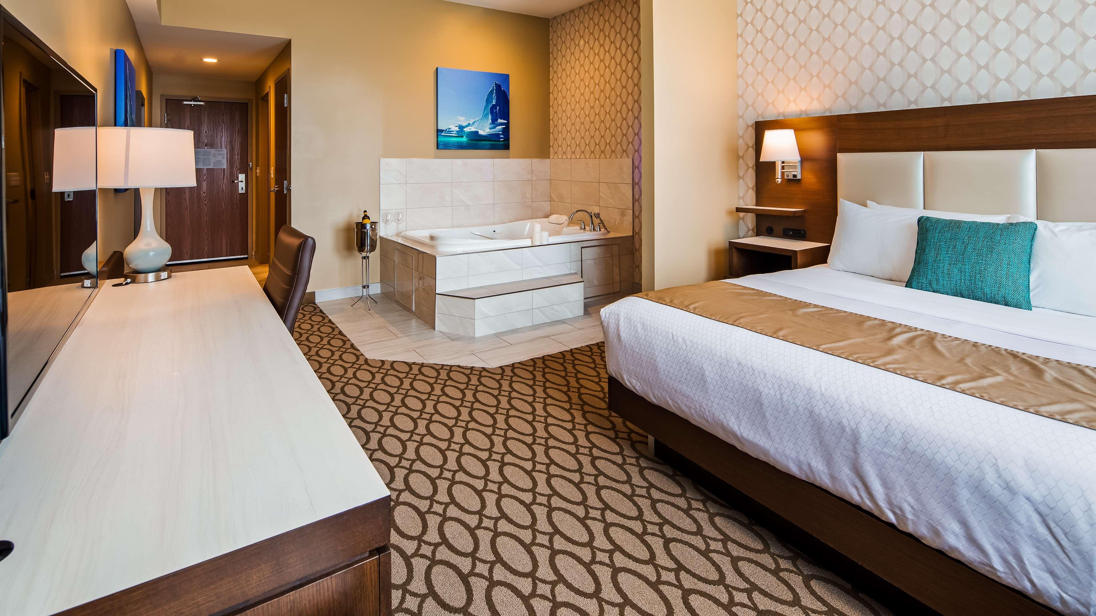 เบสต์ เวสเทิร์น พลัส เซนต์จอห์นแอร์พอร์ต โฮเต็ล แอนด์ สวีท Hotel ภายนอก รูปภาพ