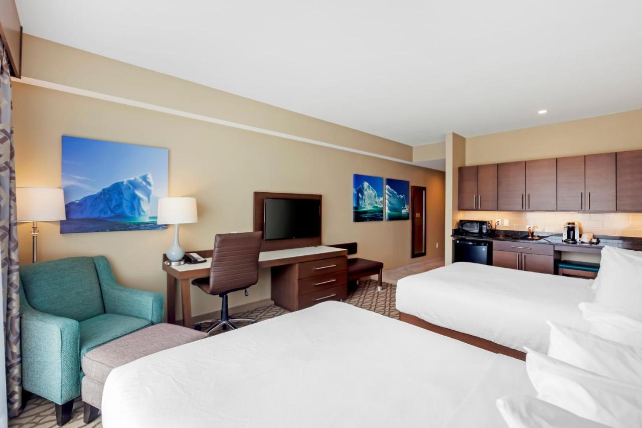 เบสต์ เวสเทิร์น พลัส เซนต์จอห์นแอร์พอร์ต โฮเต็ล แอนด์ สวีท Hotel ภายนอก รูปภาพ